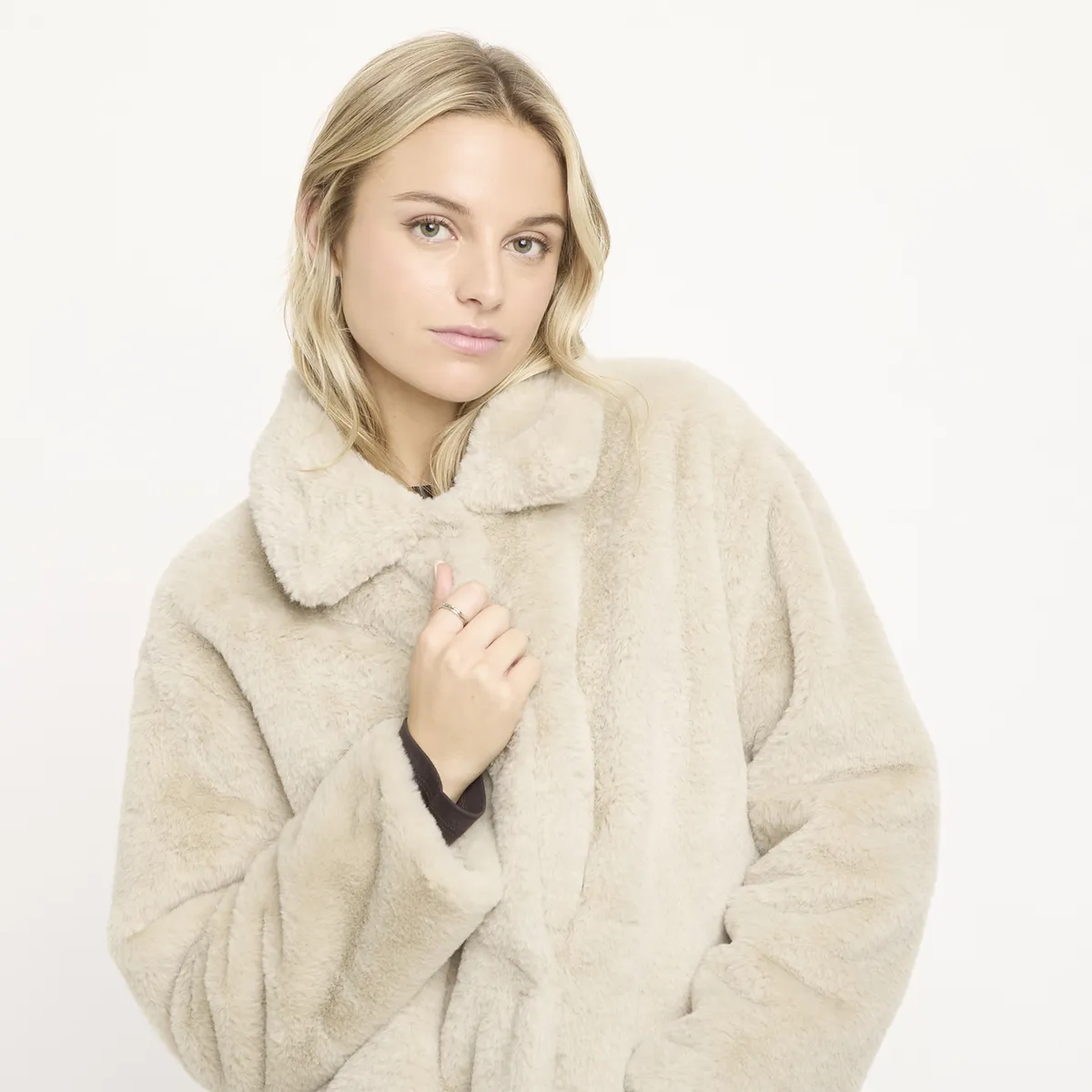 SYBILLA - Chaqueta Efecto Pelo Mujer Sybilla