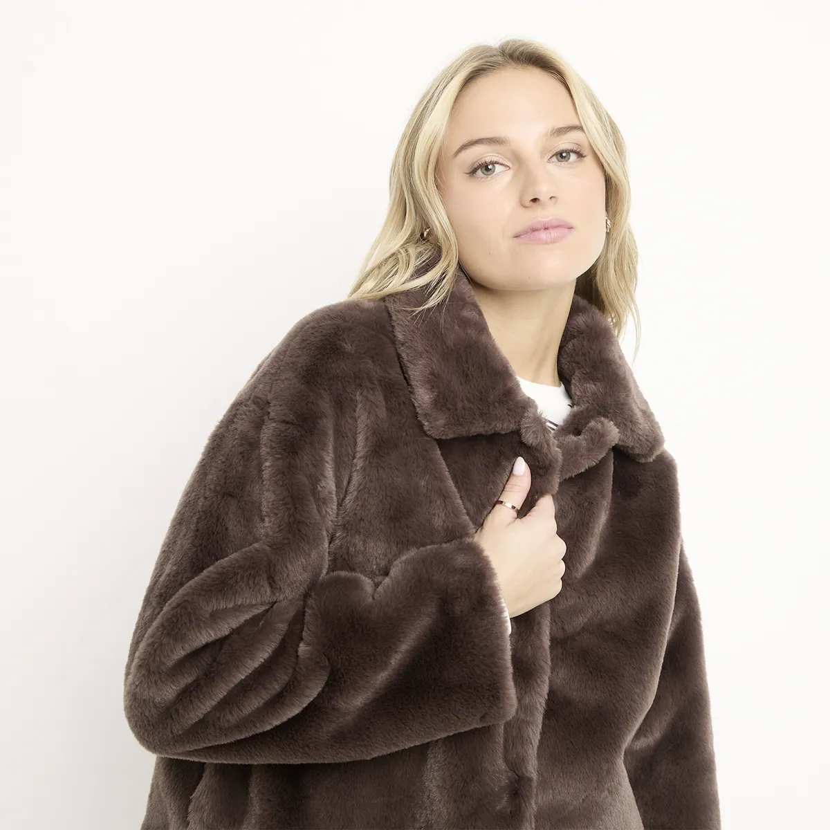 SYBILLA - Chaqueta Efecto Pelo Mujer Sybilla