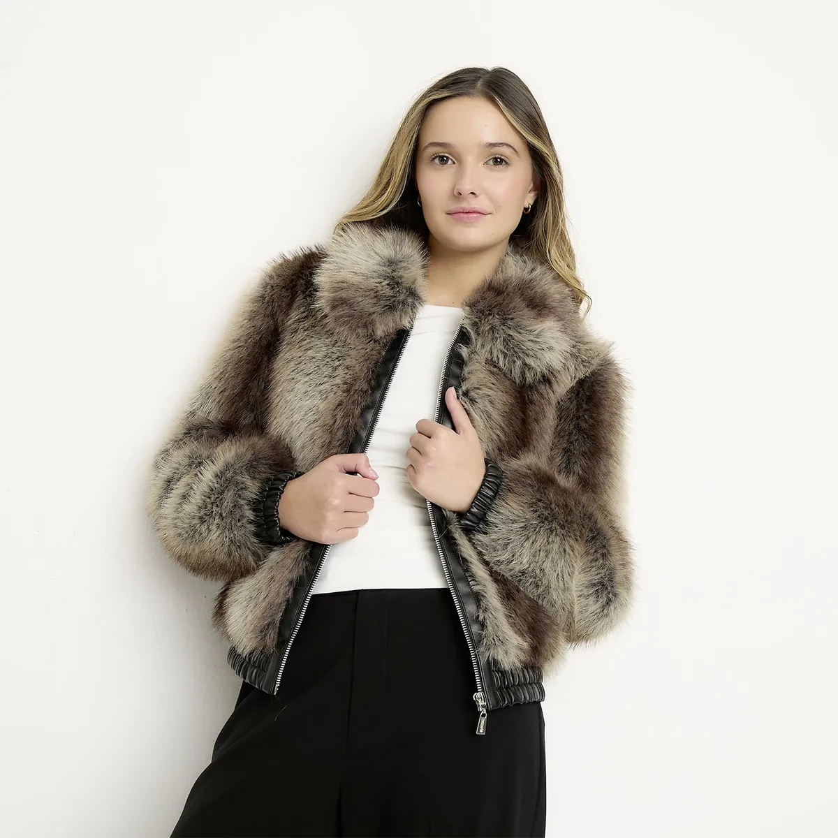 SYBILLA - Chaqueta Efecto Pelo Mujer
