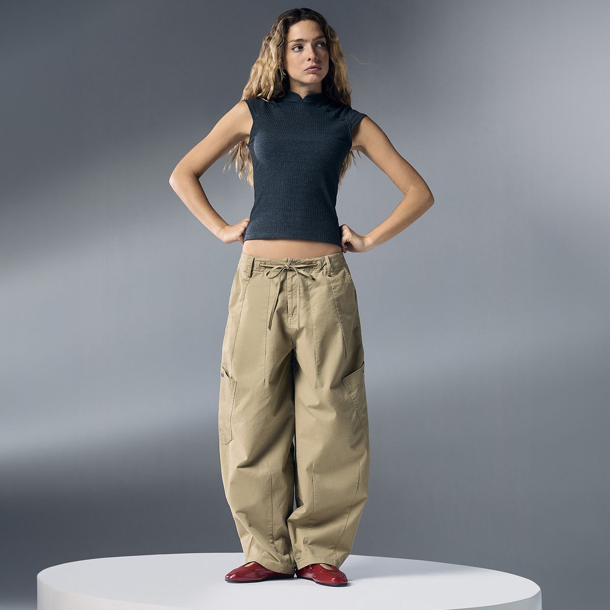 SYBILLA - Jeans Parachute Cargo Tiro Medio Mujer Sybilla