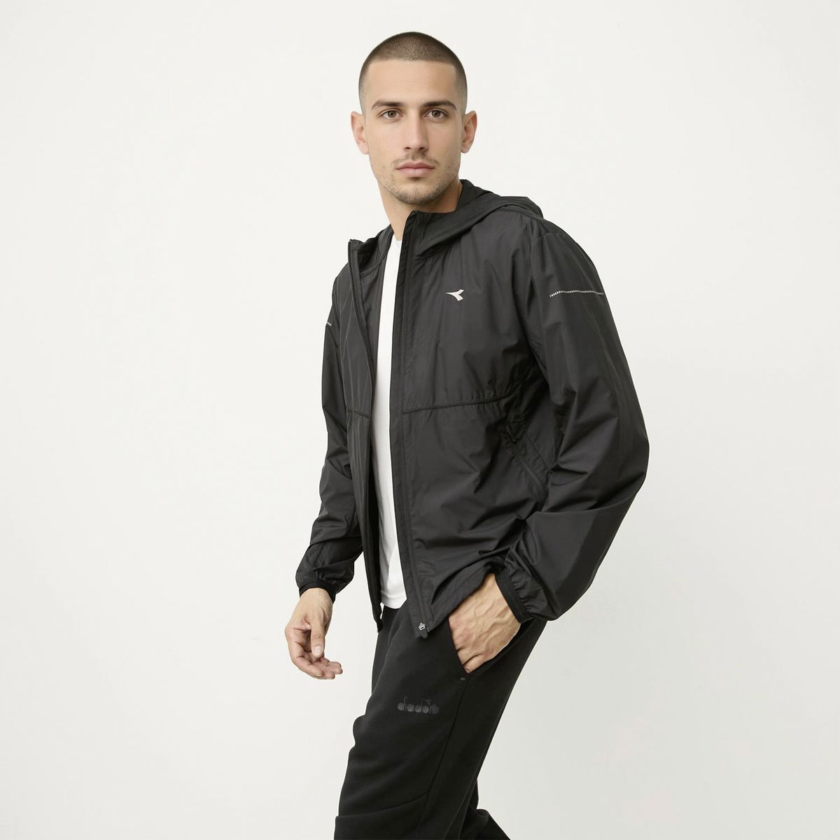 DIADORA - Cortaviento Deportivo Hombre Diadora