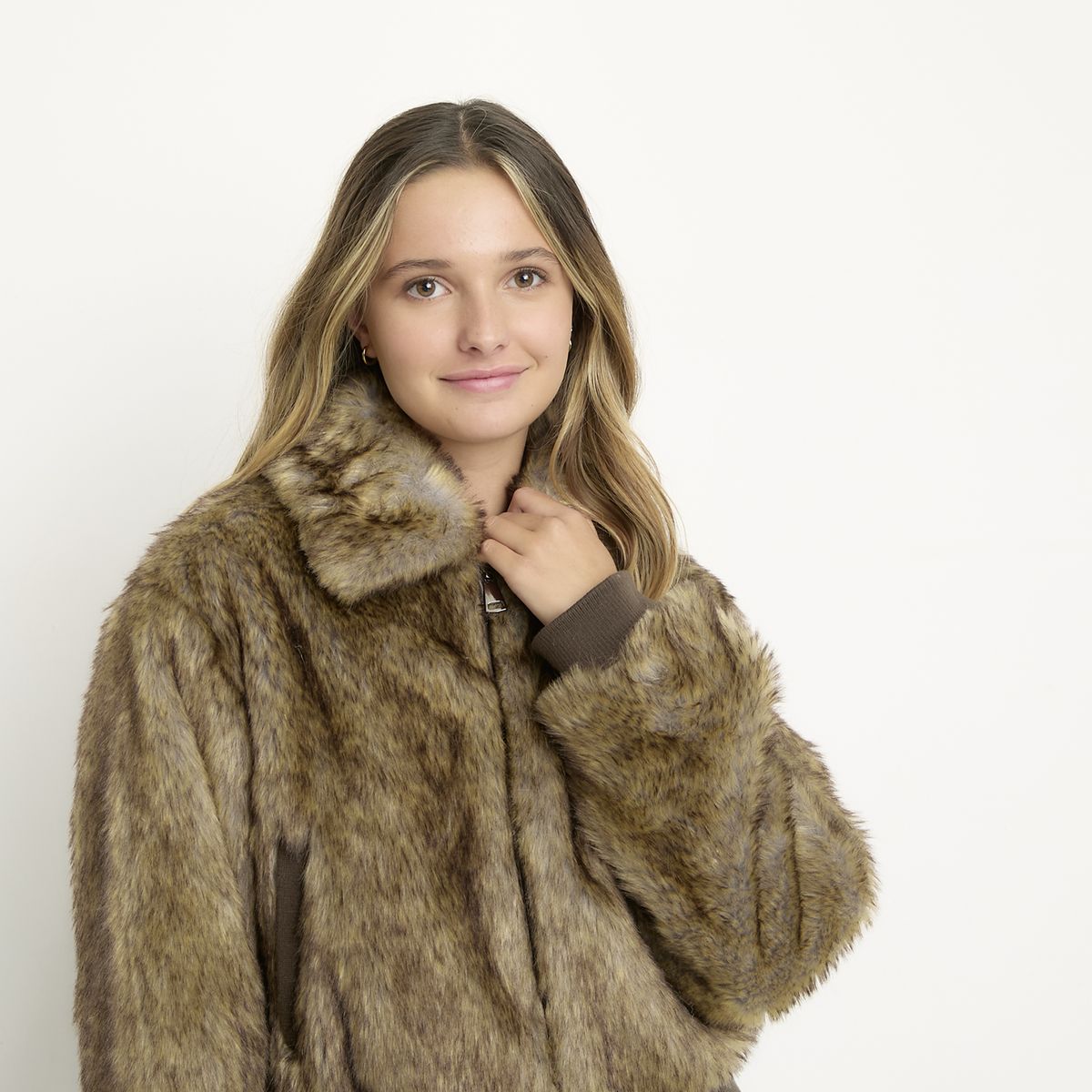 SYBILLA - Chaqueta Efecto Pelo Mujer