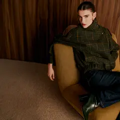 BASEMENT - Chaqueta Cuello Alto x Fran Larrain