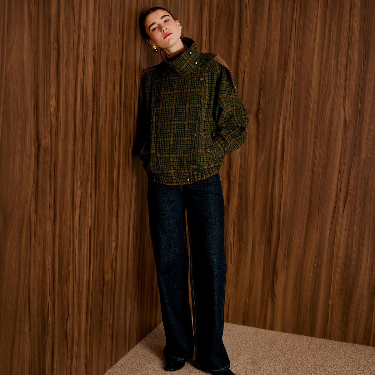 BASEMENT - Chaqueta Cuello Alto x Fran Larrain Basement