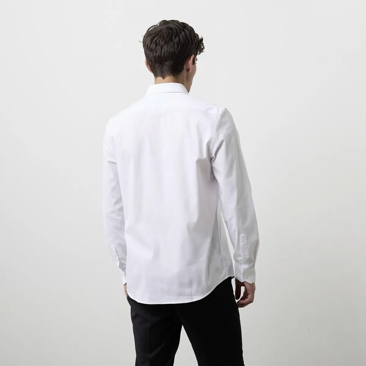BASEMENT - Camisa Vestir Micro Líneas Slim Fit Hombre Basement