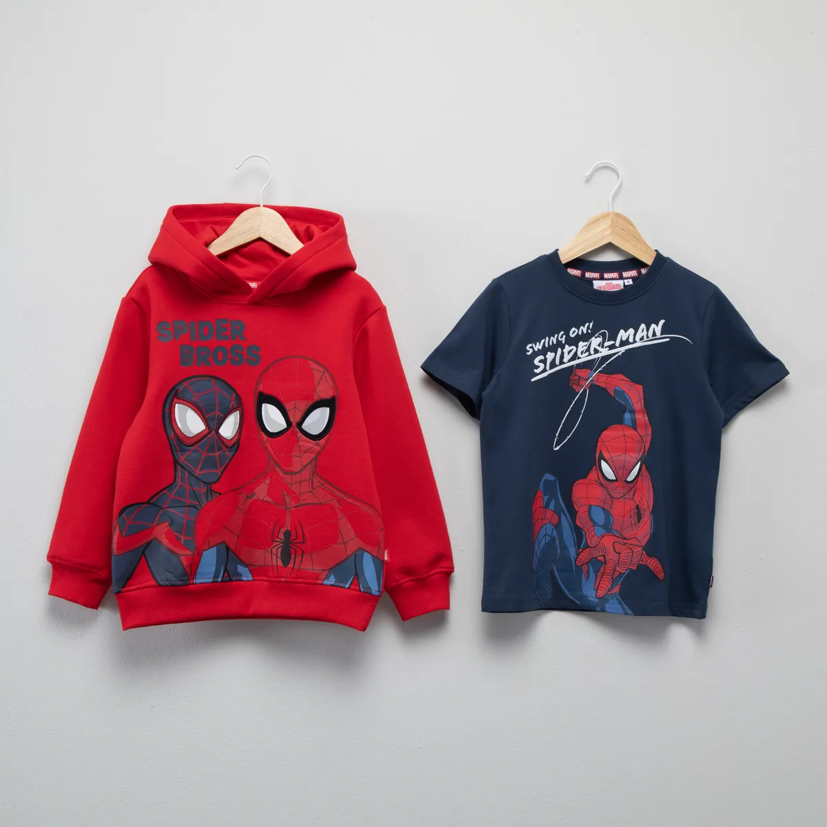 SPIDERMAN - Pack Polerón Más Polera Niño Spiderman