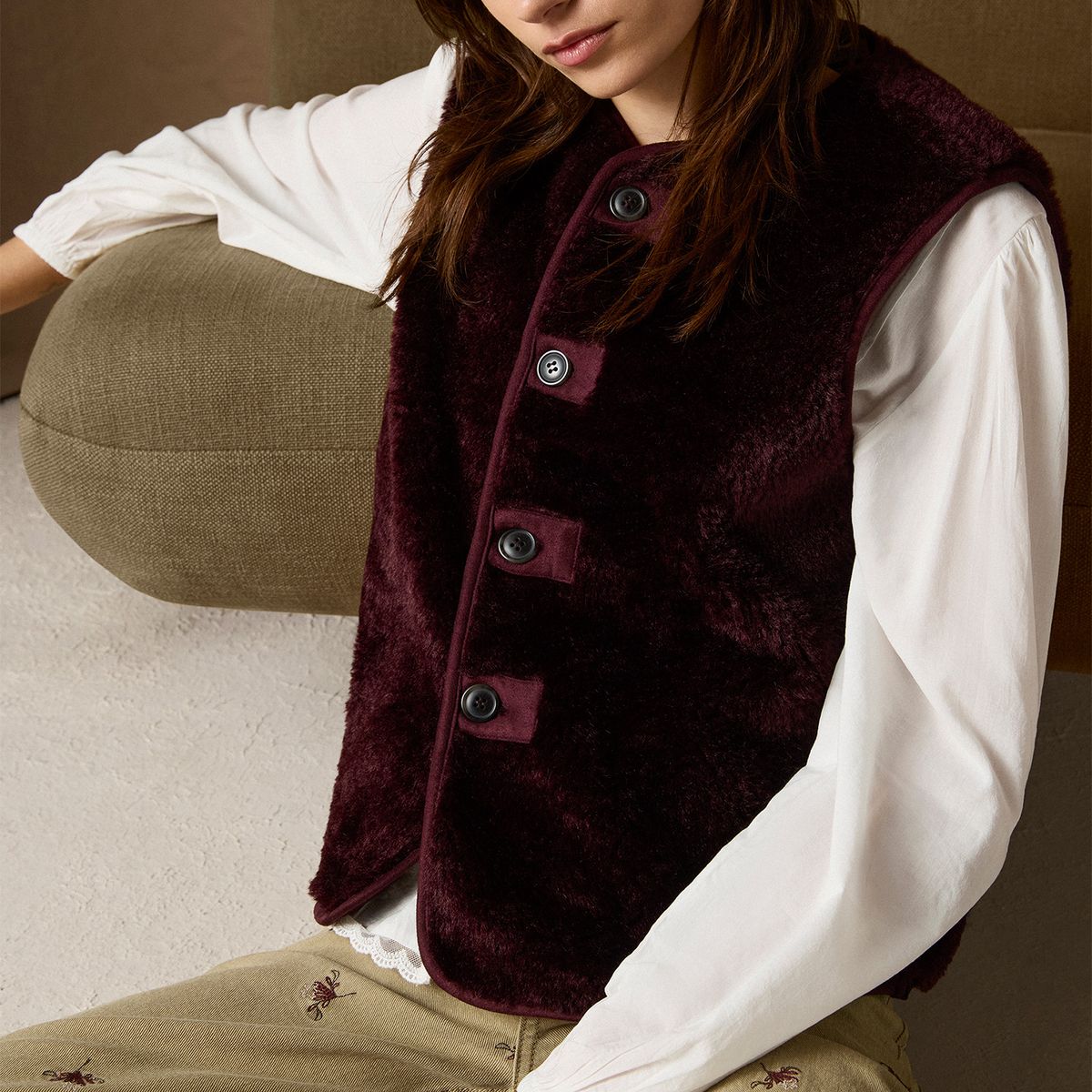 UNIVERSITY CLUB - Vest Peludo Mujer University Club