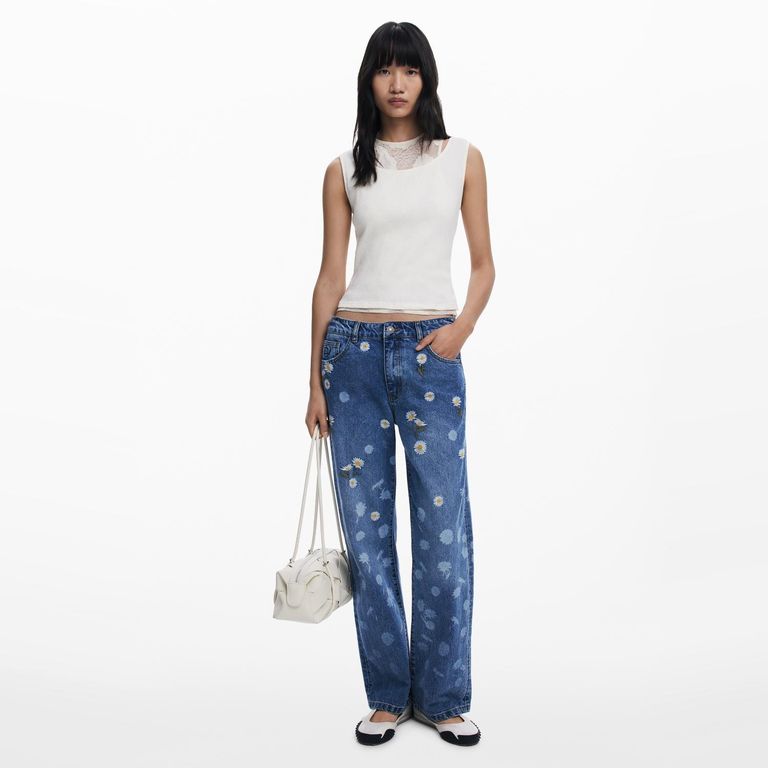 Jeans Regular Tiro Medio Mujer