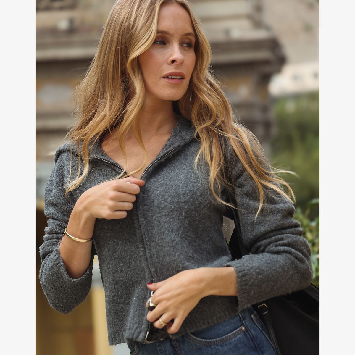 BASEMENT - Sweater Mujer x Paula Mekis Basement