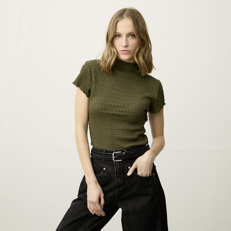 Polera Textura Cuello Mock Mujer
