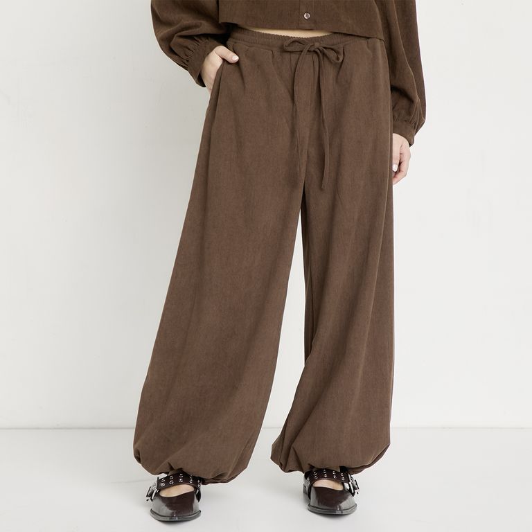 Pantalón Tiro Medio Mujer