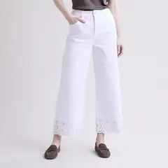 UNIVERSITY CLUB - Jeans Tiro Alto Wide Leg Bordado Mujer