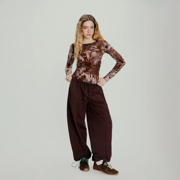 Pantalón Tiro Medio Mujer