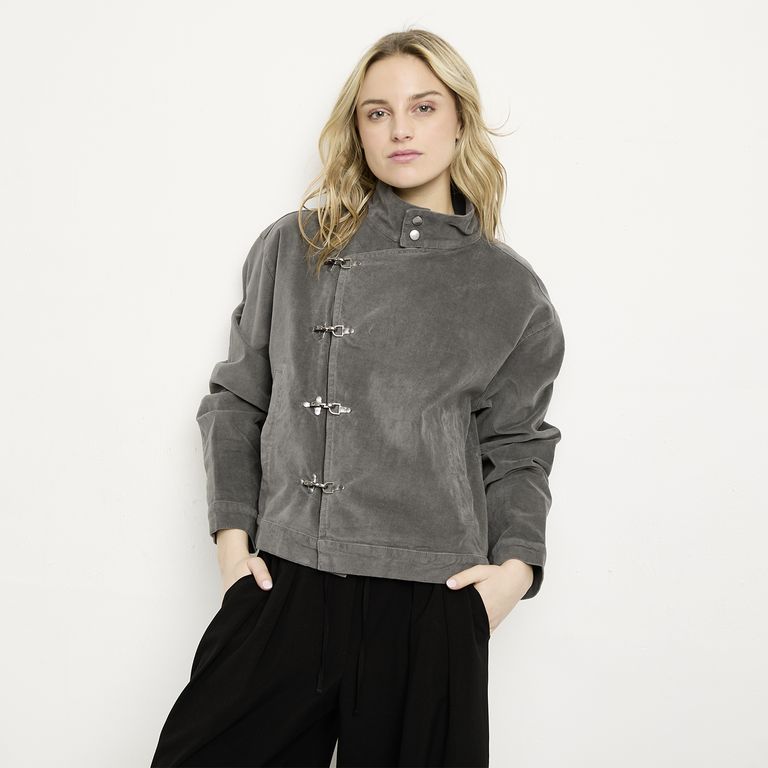Chaqueta Efecto Gamuza Broches Mujer