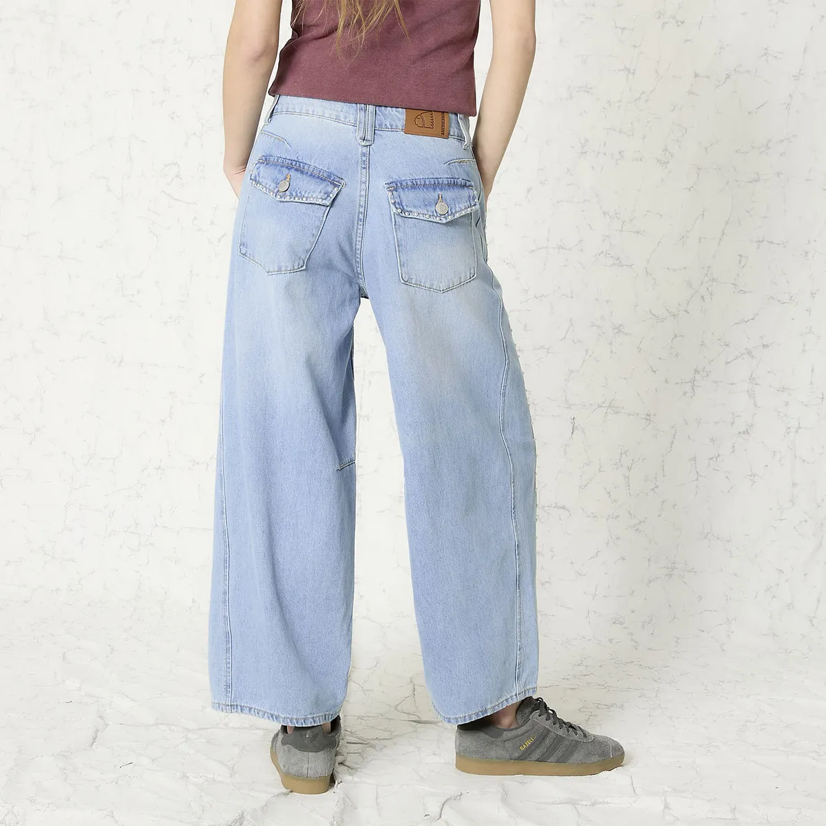 AMERICANINO - Jeans Baggy Tiro Medio Tachas Mujer Americanino