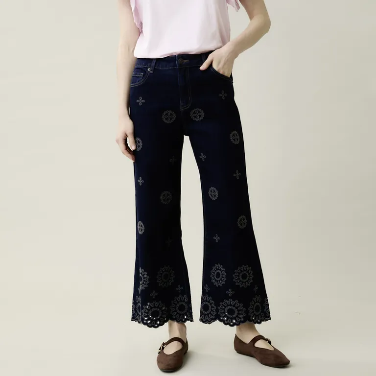 Jeans Straight Bordado Mujer