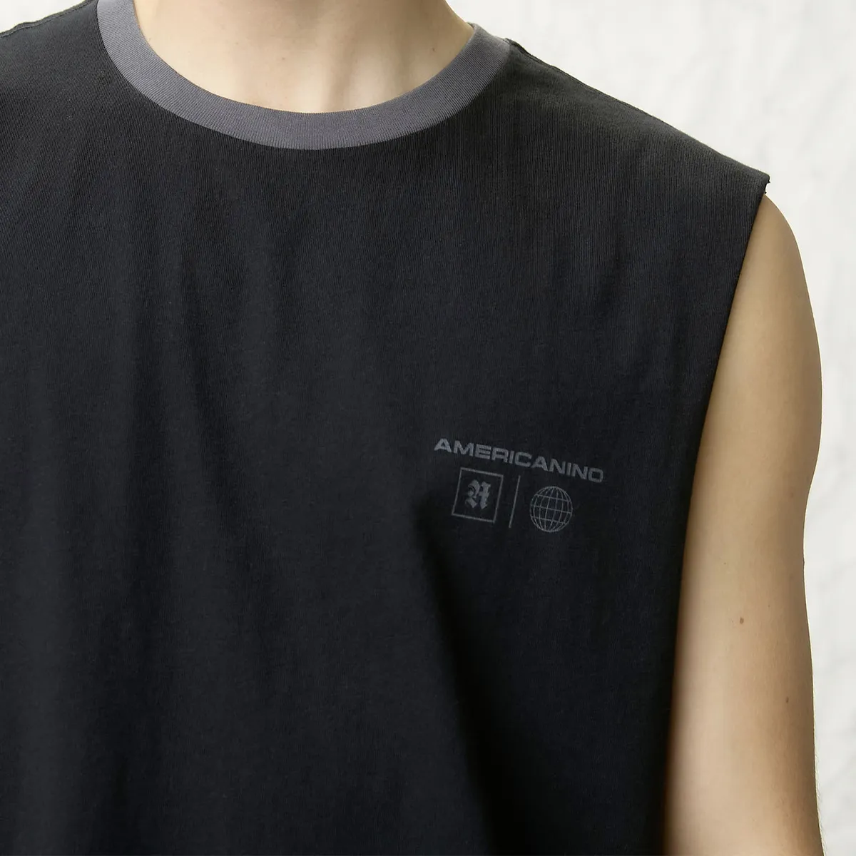 AMERICANINO - Polera Sin Manga Hombre Americanino