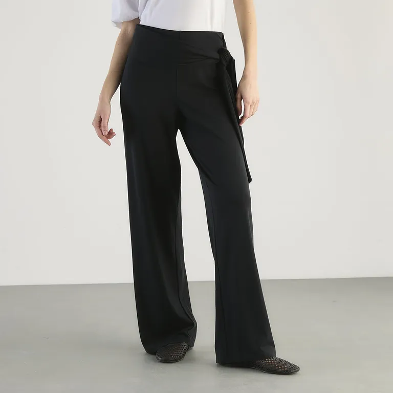 BASEMENT Pantalón Tiro Alto Mujer