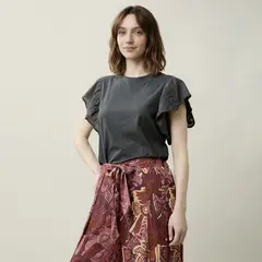 UNIVERSITY CLUB - Polera Manga Corta Vuelos Mujer