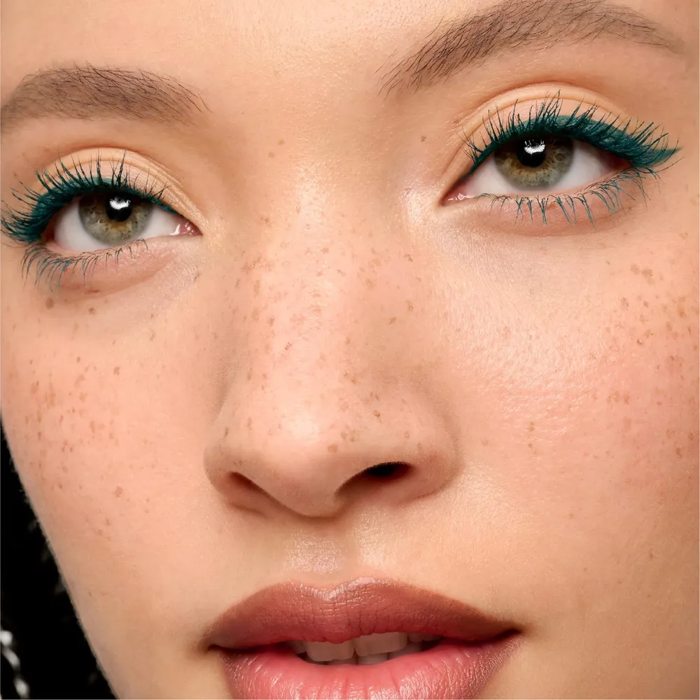 Benefit BADgal Bounce Teal, foto 6