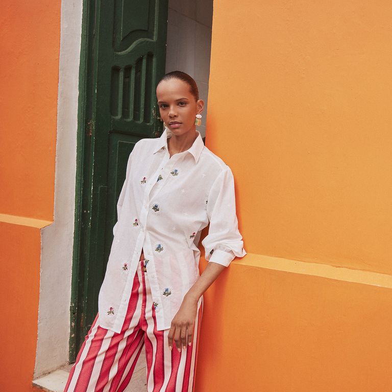 Blusa Algodón Detalle Bordados Mujer