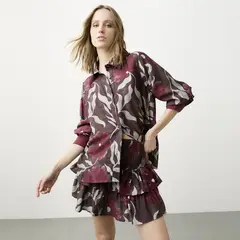 BASEMENT - Blusa Camisera Estampada Fran Larraín x