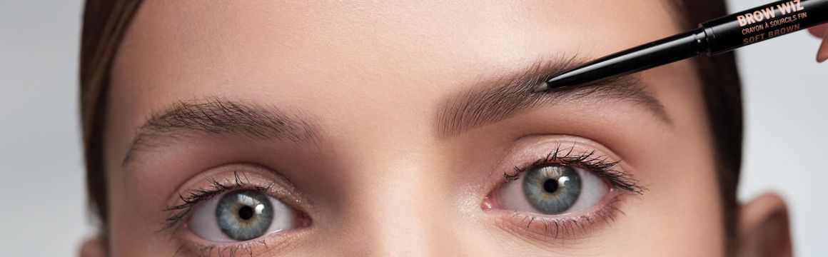 ABH ANASTASIA BEVERLY HILLS BROW WIZ DELINEA CEJAS RELLENA MAQUILLAJE PROFESIONAL ESPECIAL CEJAS