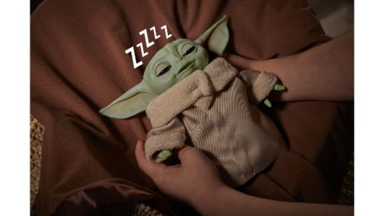 Star Wars The Child Animatronic Edition con más de 25 sonidos y movimientos - Juguete The Mandalorian