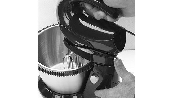 BATIDORA CON BOL B-5300IN