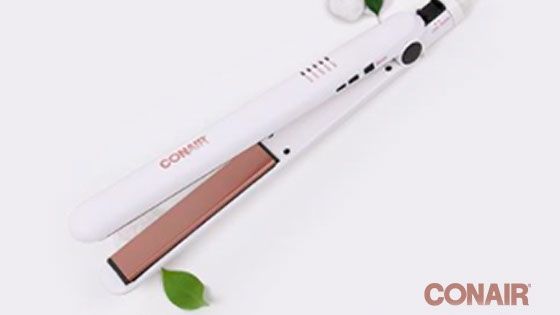 Plancha alisadora con tecnología Doble Cerámica para controlar el Frizz