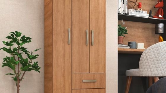 Closet 3 puertas, 2 cajones color Miel