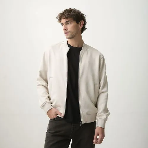 Chaquetas y abrigos