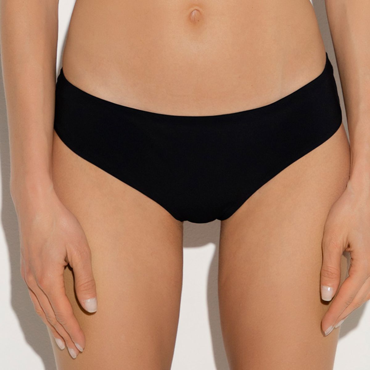 TOUCHE BALNEAIRE - Panty cachetero de baño negro