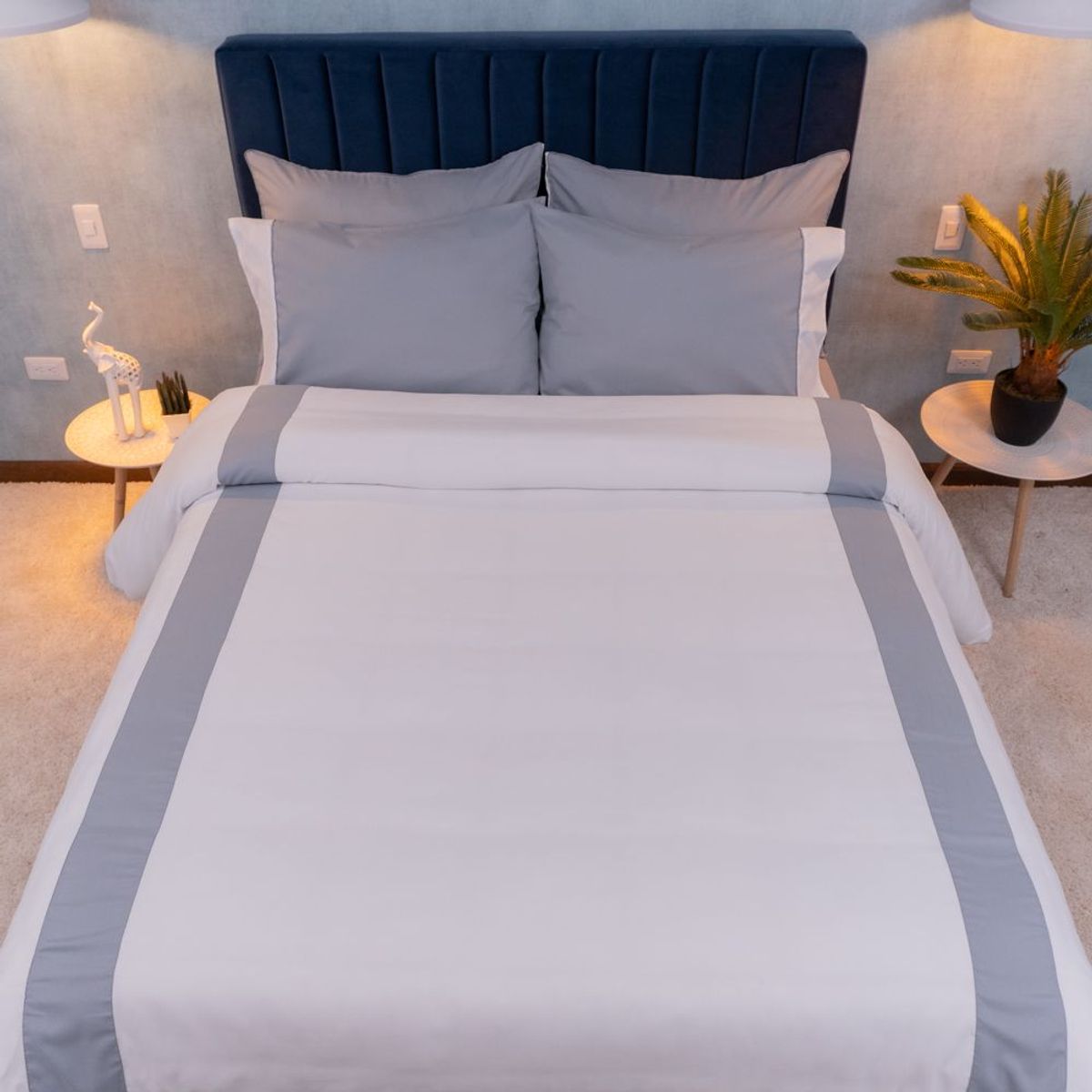 AMARE HOME - Set Duvet Cover White - Colección Joy Queen.