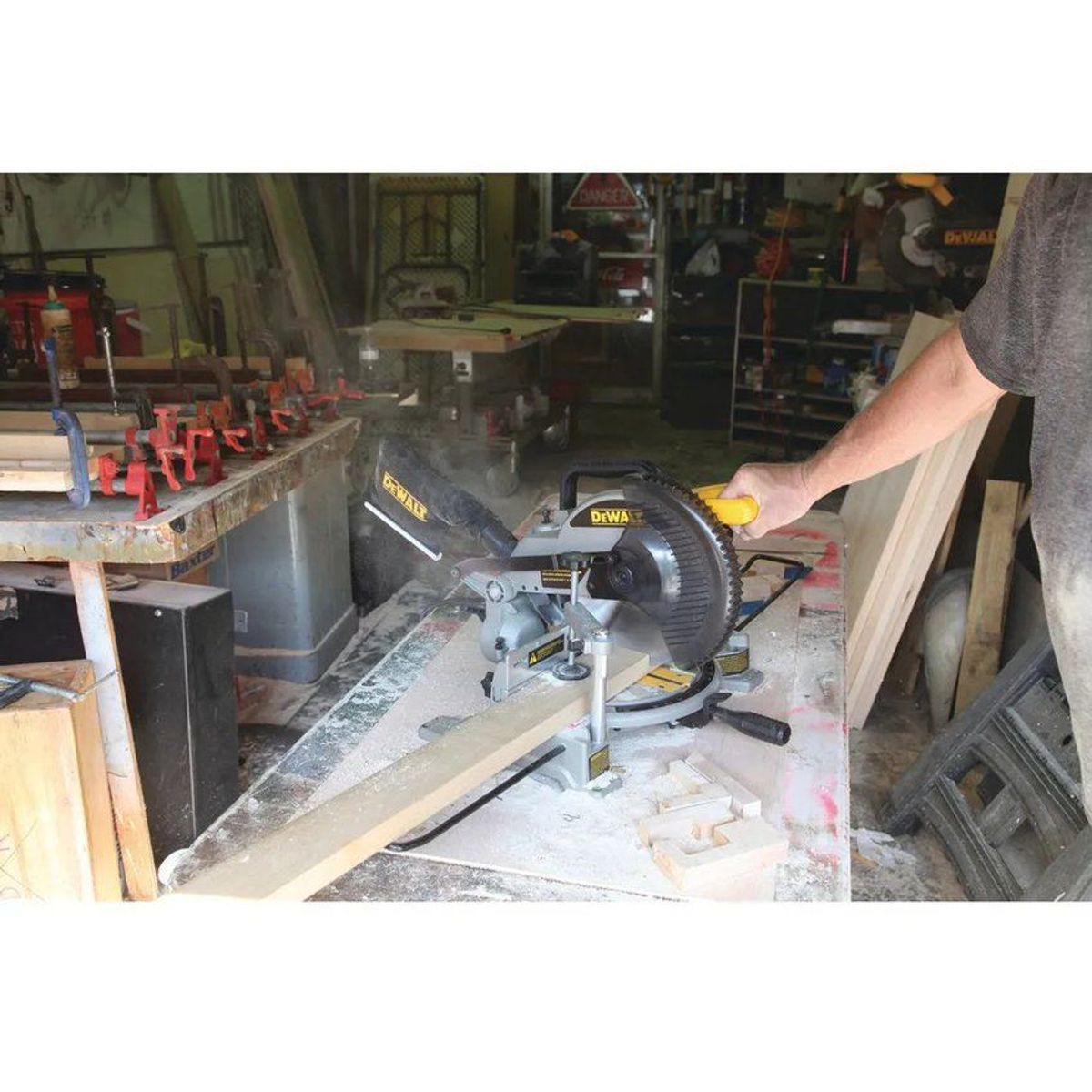 DEWALT - Sierra ingleteadora 10 135a 4600rpm dewalt dw714-B3