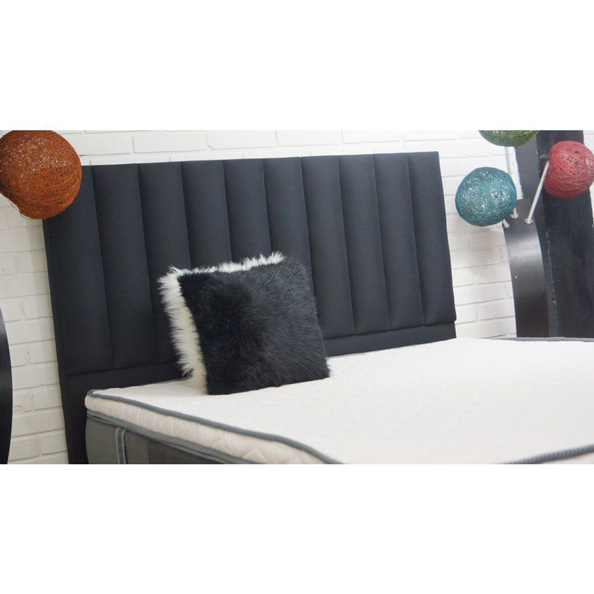 ESTILO Y CONFORT - Cabecero mónaco negro 120x125.