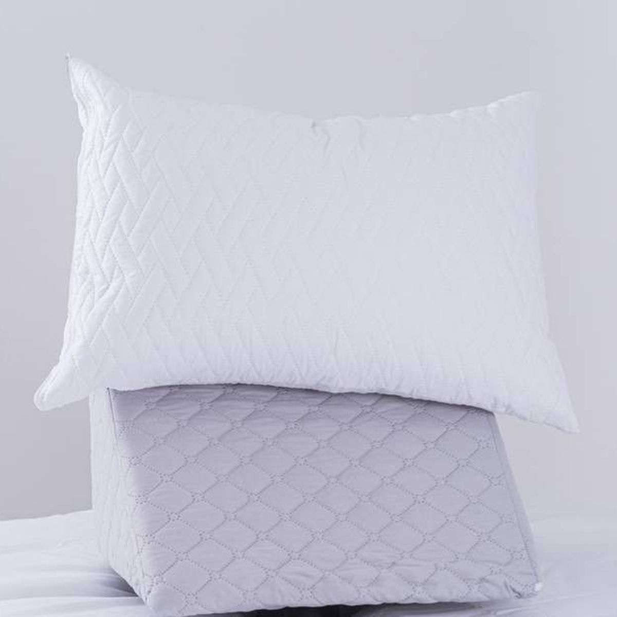 JUBILO COLCHONES - ALMOHADA CON FUNDA LAVABLE BLANCO