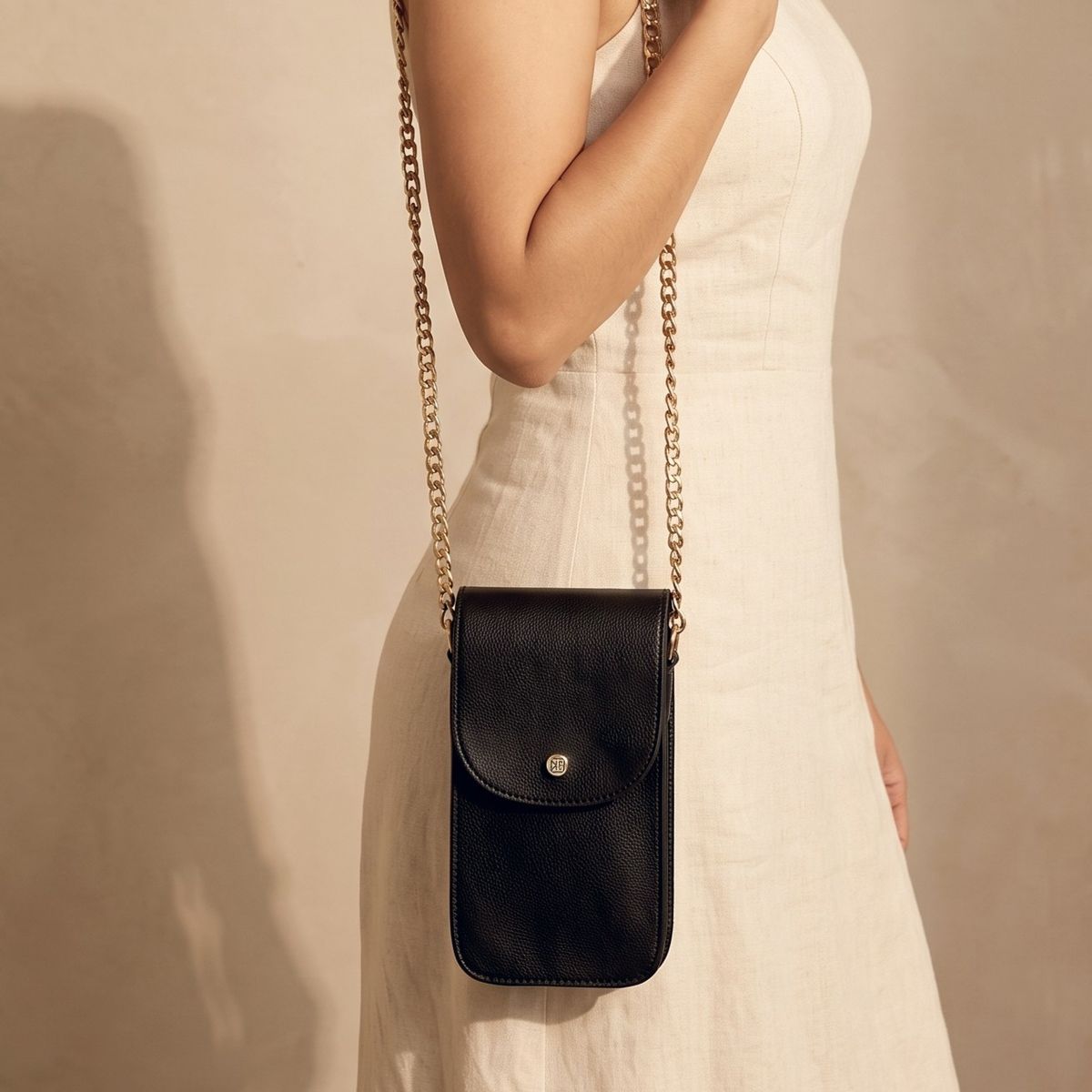KARLA CHACON - Bolso Pequeño Manos Libres Porta celular Karla Chacon Geny