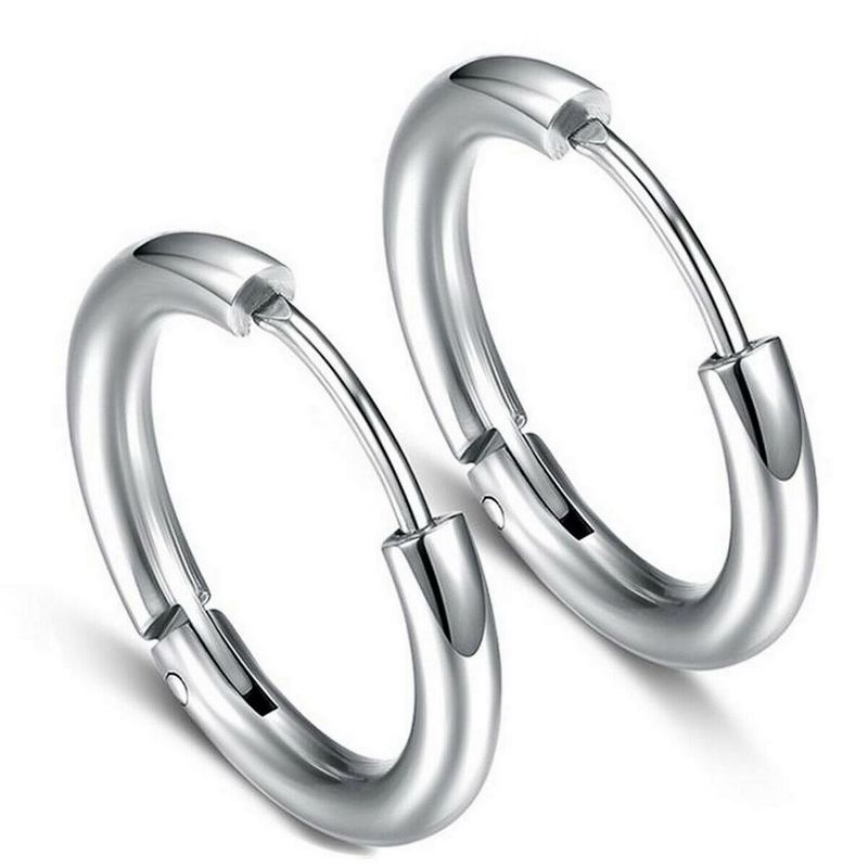 DAYOSHOP - Aretes Candonga Lisa Acero Unisex_.