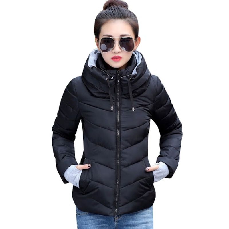 UBMD - Chaqueta Mujer  Acolchada Corta Cuello Alto WJ35 Negro.