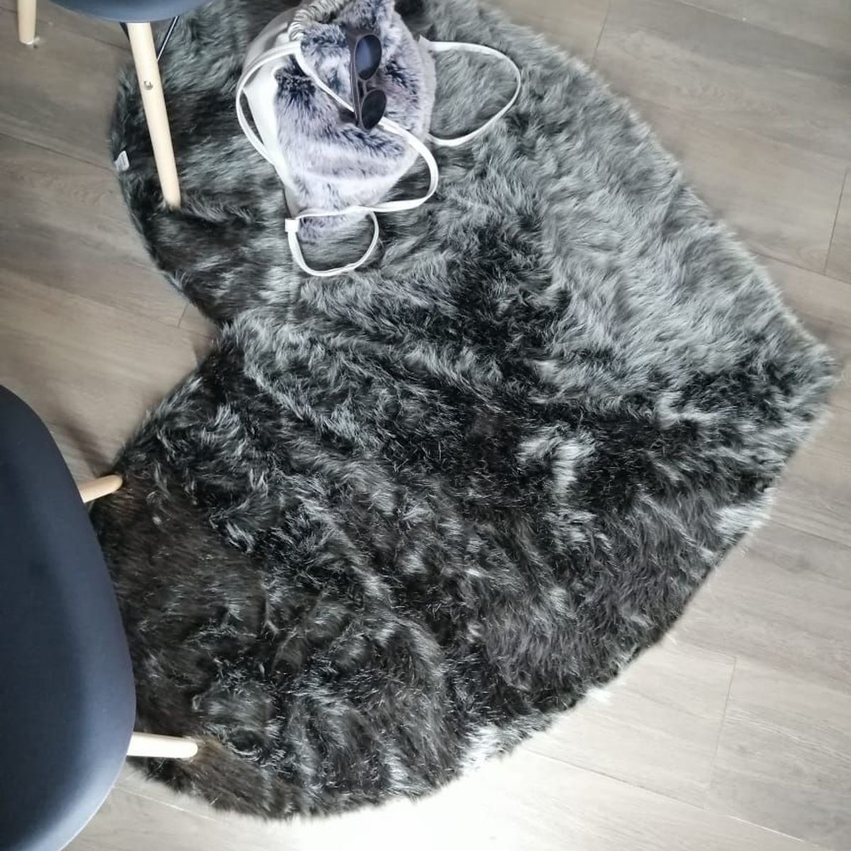 BANZAY - Tapete Peludo Corazón - Gris