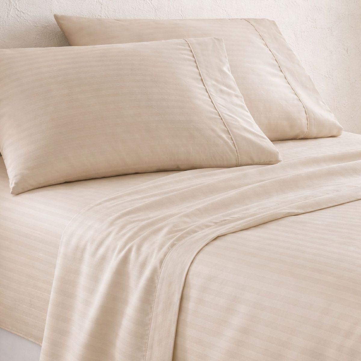 HAPPY BEAR - Juego Sabanas Queen Microfibra Beige Lineas