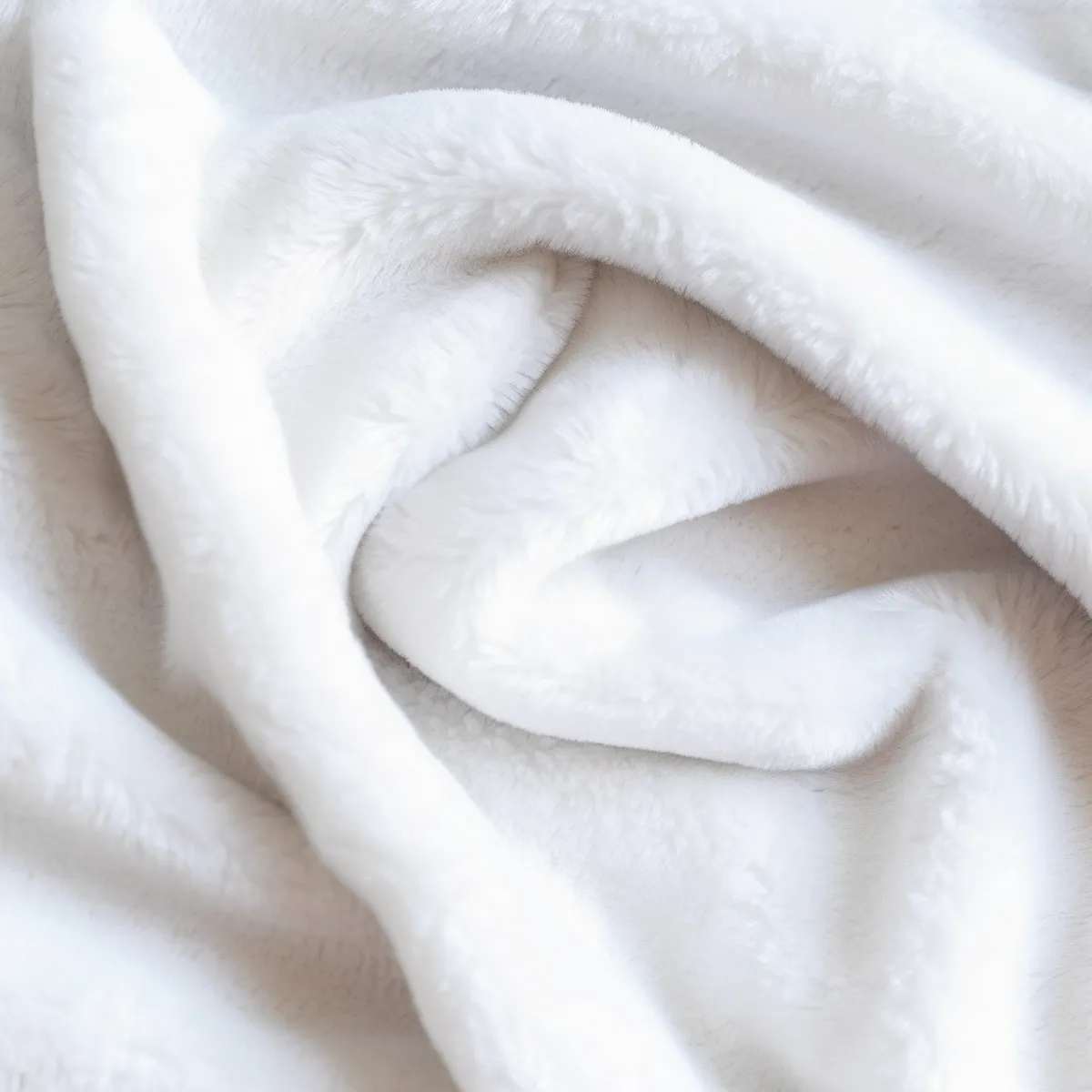 HAPPY BEAR - Cobija Piel Conejo Poliester Blanco Liso