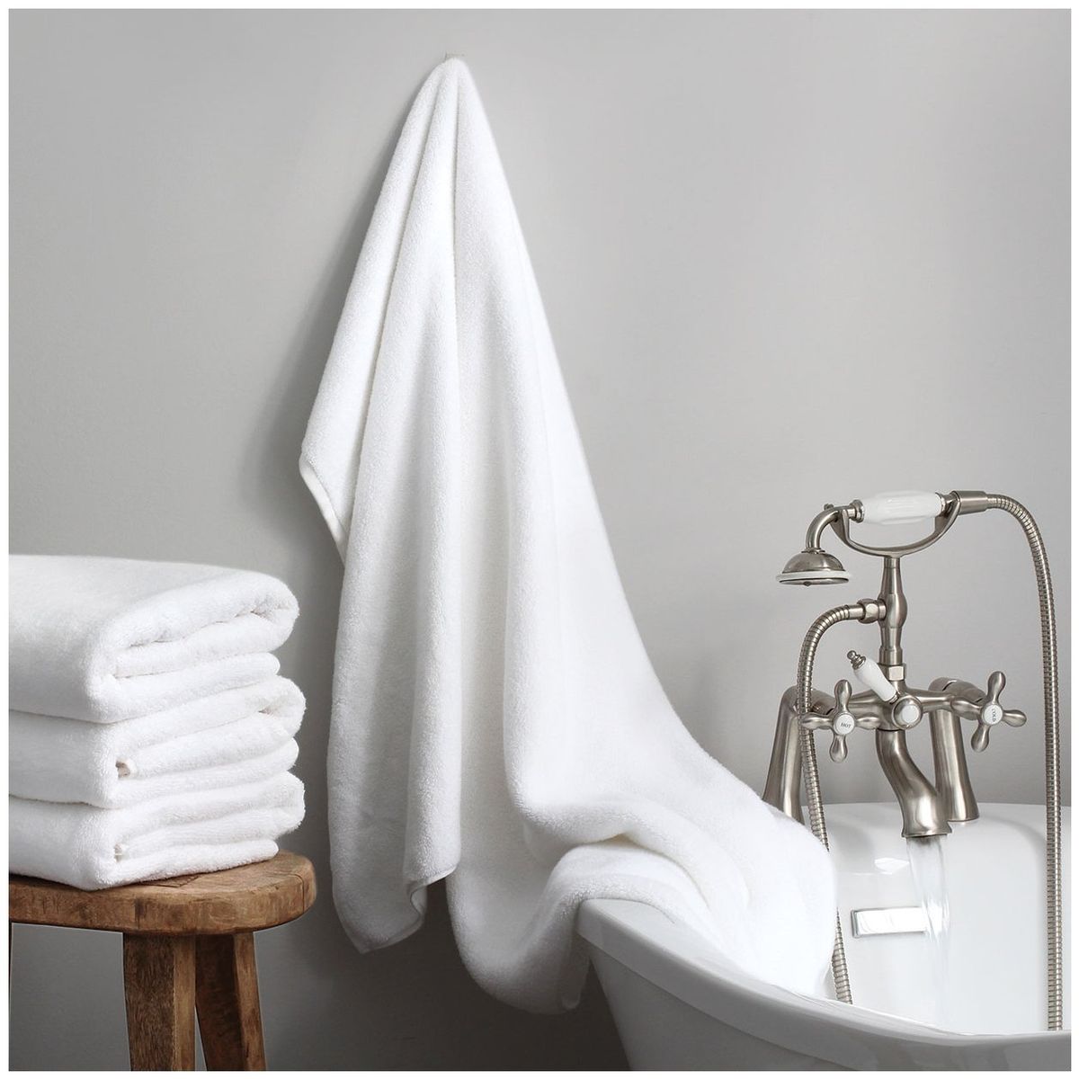 HAPPY BEAR - Toalla XP Cuerpo 71 x 130 cm Algodon Blanco Liso