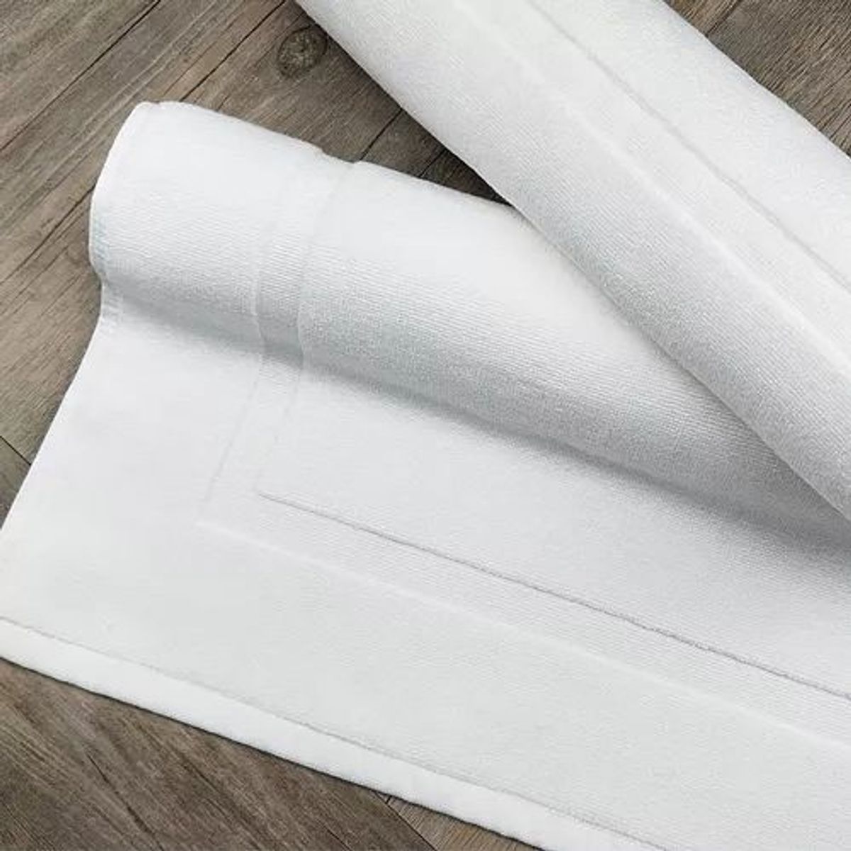 HAPPY BEAR - Toalla Tapete Para Baño Blanco Antideslizante 660 Gr 100% Algodón