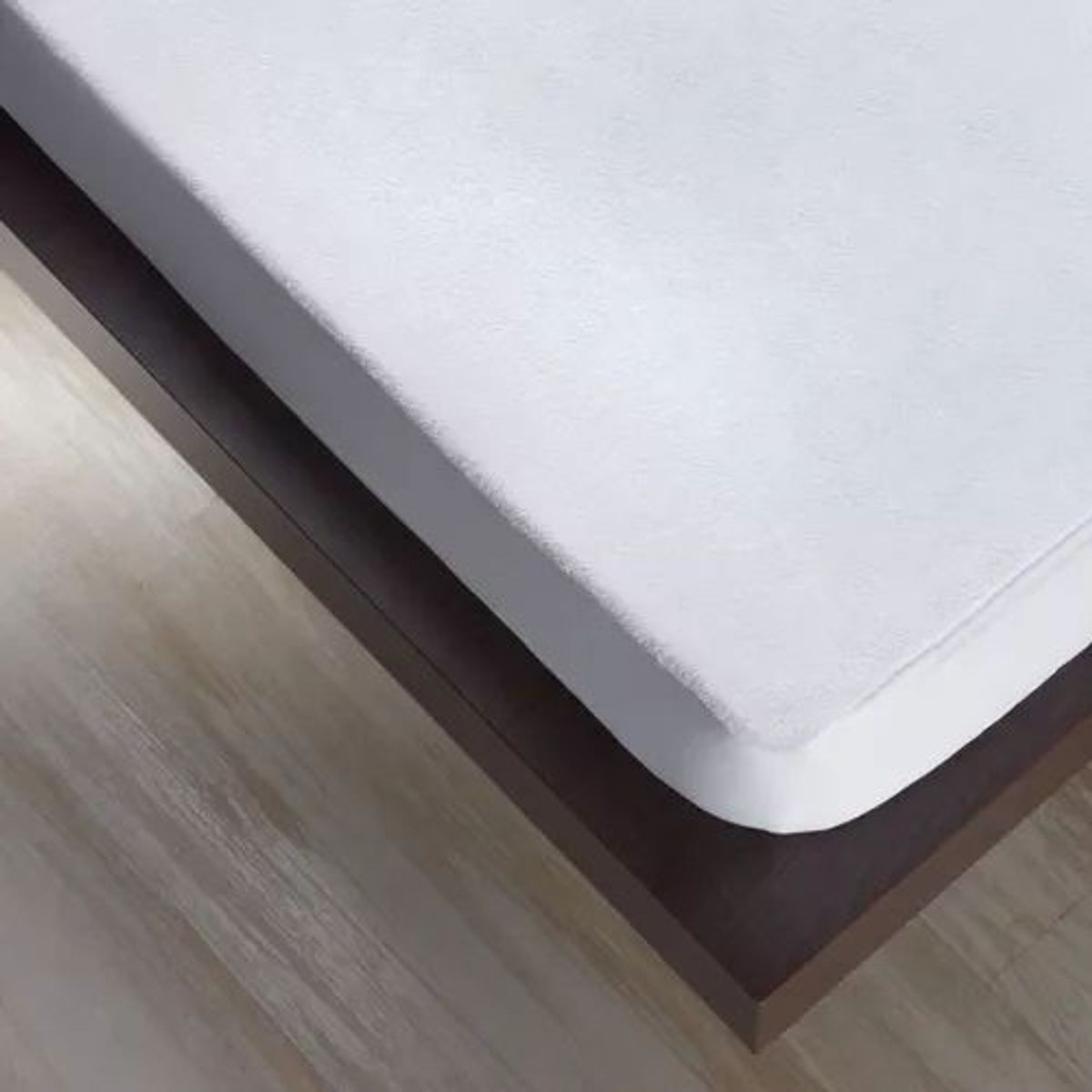 HAPPY BEAR - Protector Colchón King Polialgodon Hotel Blanco