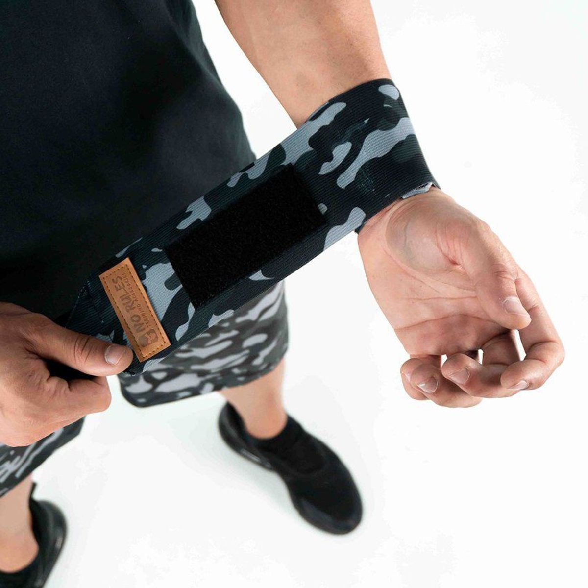 NO RULES - Muñequeras elasticas militar gris