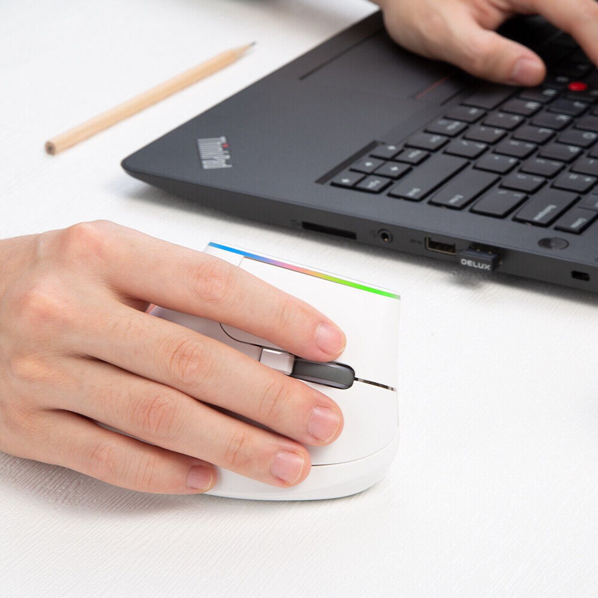 SUBE - Mouse Gamer Vertical Ergonomico Inalambrico Delux M618C 6 Botones