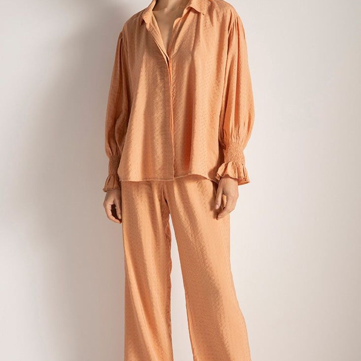 TOUCHE LINGERIE - PIJAMA PANTALÓN EN TELA CON TEXTURA