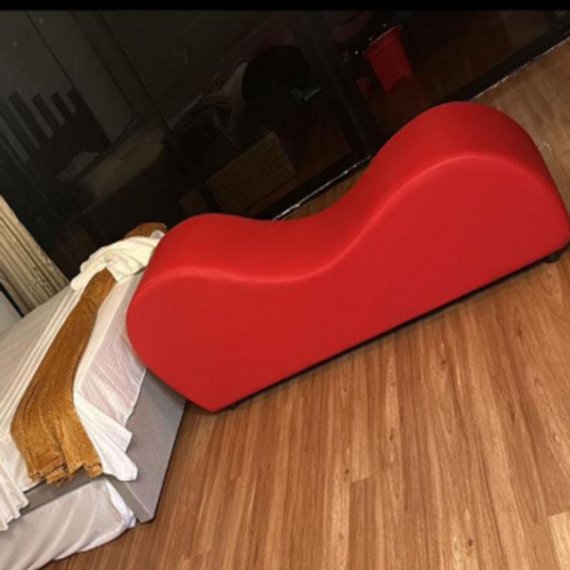 DISEÑOS RAMONA'S - Sillón Tantra Kamasutra 160 Rojo Sintético